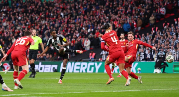 Arsenal vs Newcastle: Cuộc Đối Đầu Kịch Tính Trên Sân Emirates