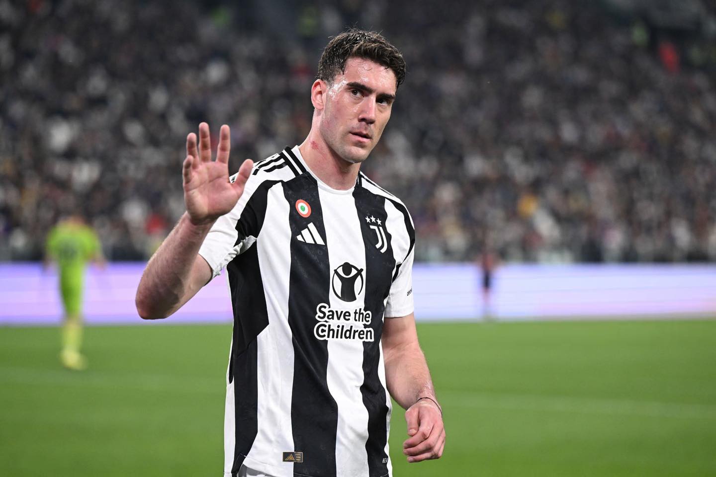 Câu chuyện thăng trầm của Dusan Vlahovic tại Juventus: Từ thần đồng đến bến bờ tương lai?